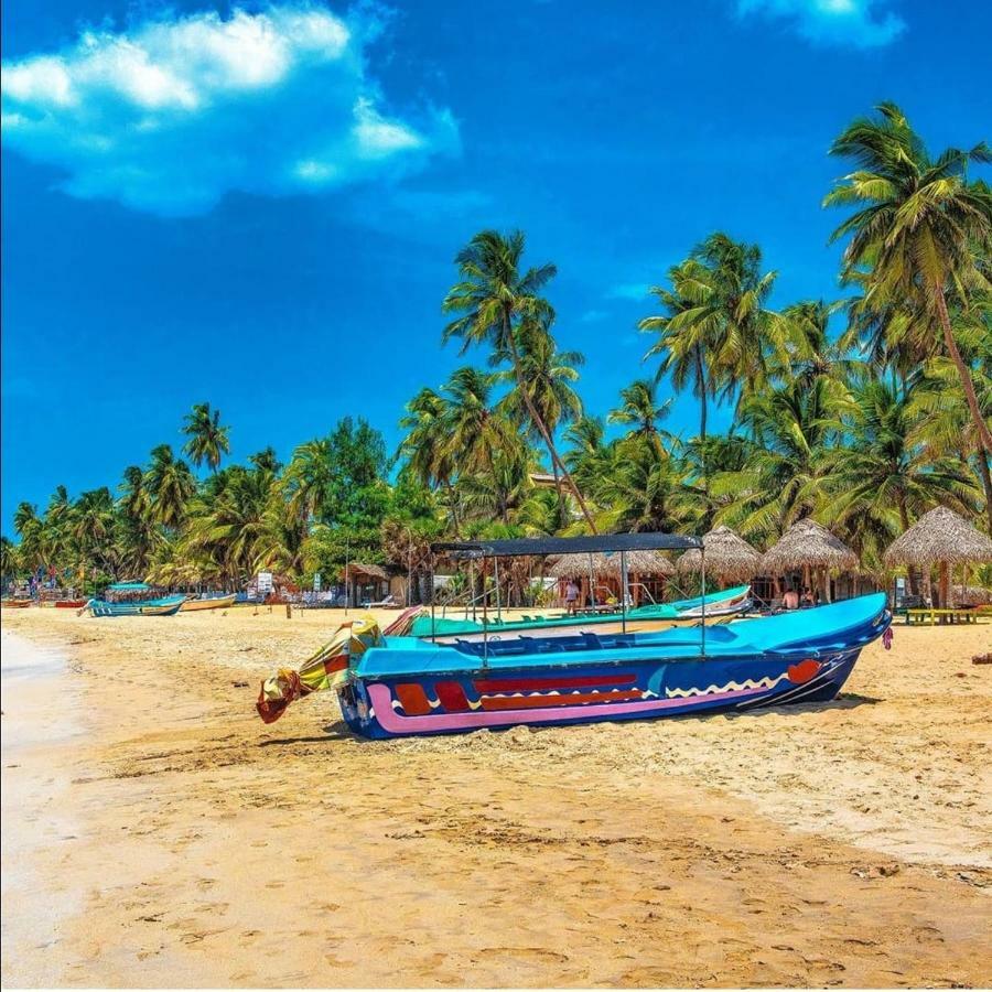 Отель Trinco Relax Hut Тринкомали Экстерьер фото
