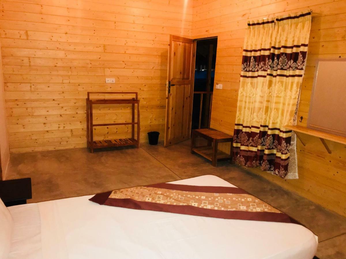 Отель Trinco Relax Hut Тринкомали Экстерьер фото